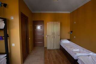 Хостелы Kantar Hostel Ереван Кровать в общем номере с 4 кроватями-7