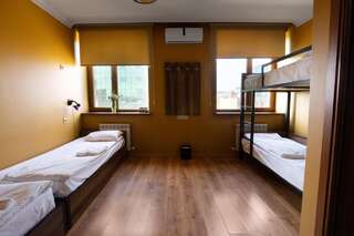 Хостелы Kantar Hostel Ереван Кровать в общем номере с 4 кроватями-1